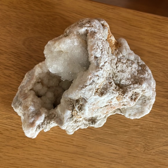 5” White Crystal Geode Spirit Quartz Cluster Chalcedony - Picture 7 of 7